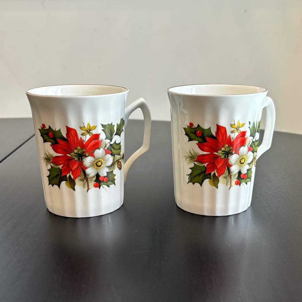 Vintage Queen Anne Bone China England Poinsettia Festive Mug Set Of Two